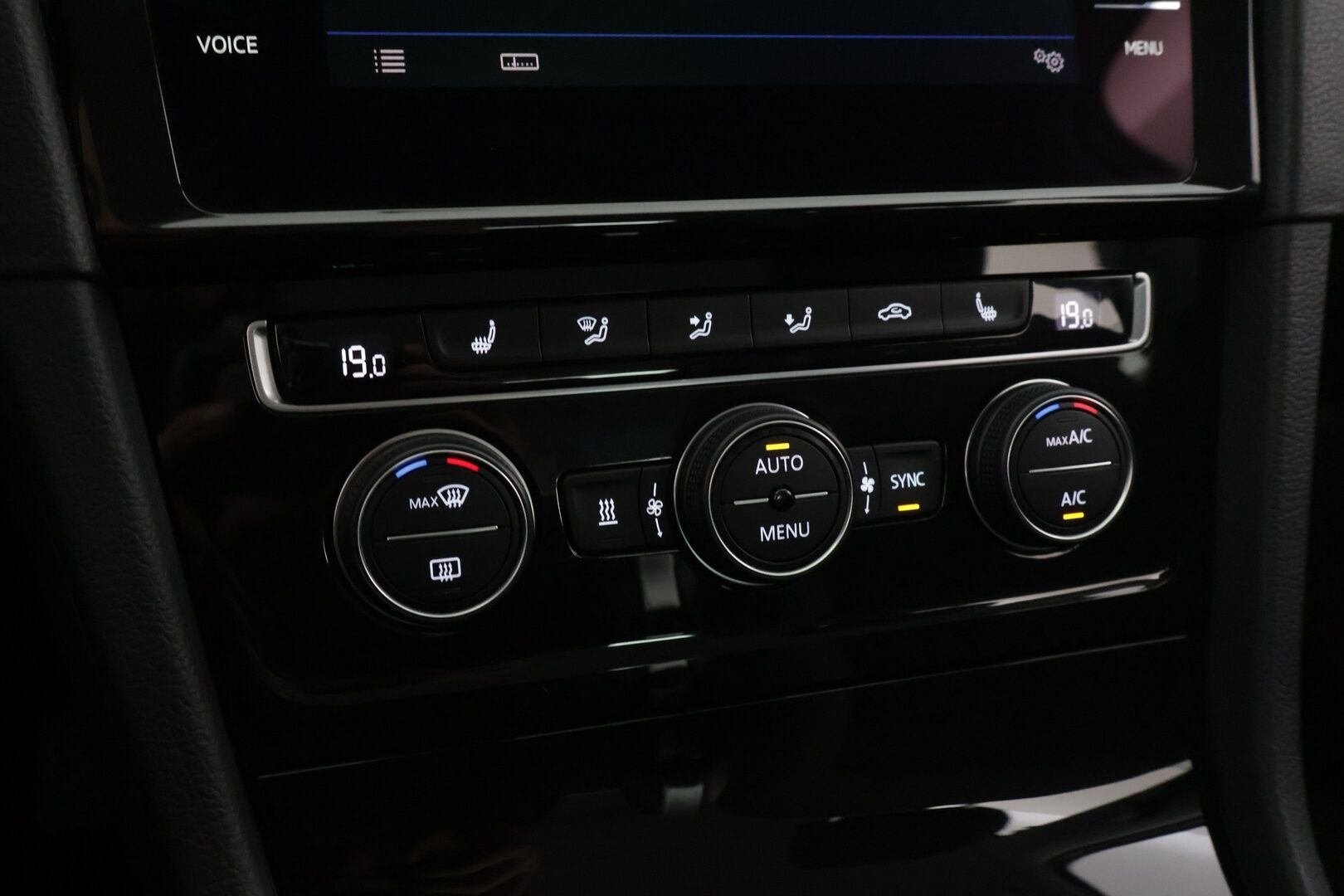 Volkswagen Golf 2019 Variant Highline 1,0 TSI 85 kW (115 hv) DSG-automaatti *Adapt. vakkari / Webasto / Navi / P. Kamera / Kessy* - *Suomi-auto / 2x renkaat alkuperäisillä vanteilla / Jakohihna vaihdettu 2025*