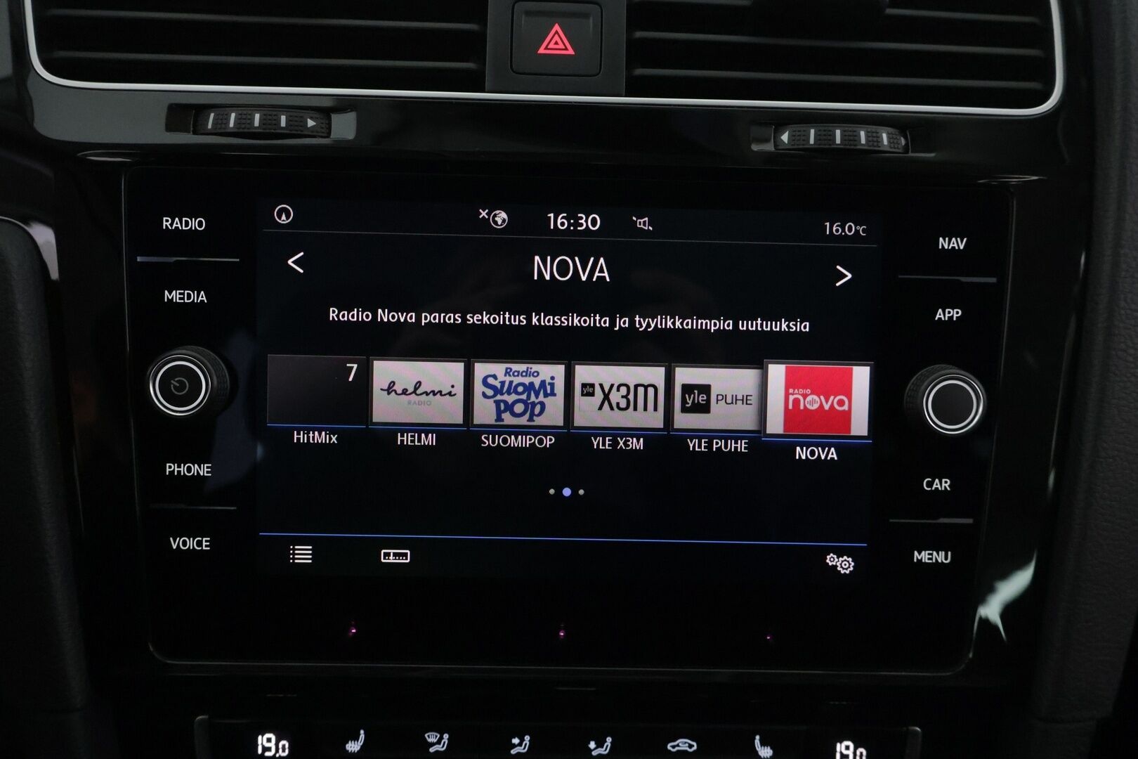Volkswagen Golf 2019 Variant Highline 1,0 TSI 85 kW (115 hv) DSG-automaatti *Adapt. vakkari / Webasto / Navi / P. Kamera / Kessy* - *Suomi-auto / 2x renkaat alkuperäisillä vanteilla / Jakohihna vaihdettu 2025*