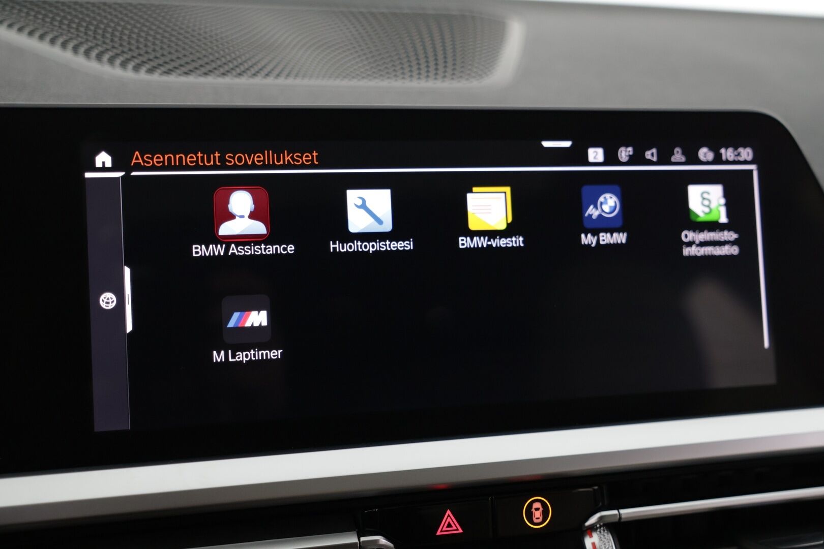 BMW 330 2019 G20 Sedan 330i A Launch Edition M Sport - Webasto | H&K | HUD | 360 peruutuskamera | Laser | Muistipenkki kuljettalla | Nahkasport-istuimet | Lasikattoluukku | Vaalea nahkasisusta | Ambient Light | 