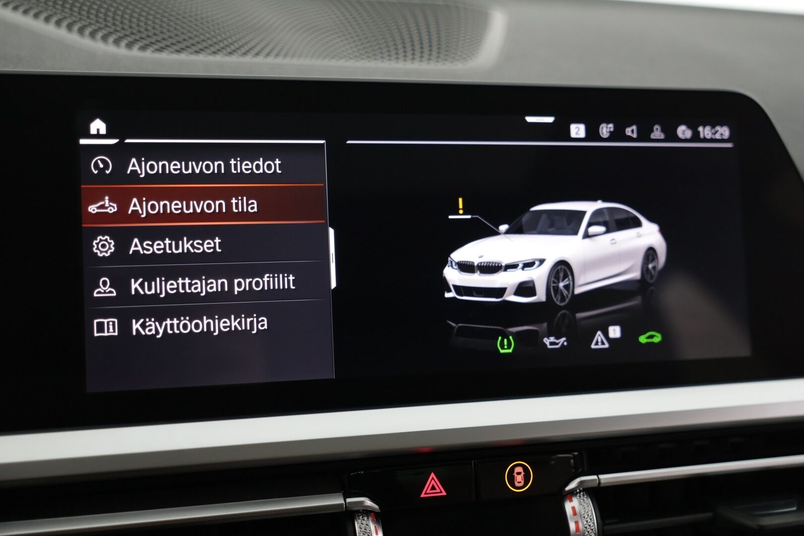 BMW 330 2019 G20 Sedan 330i A Launch Edition M Sport - Webasto | H&K | HUD | 360 peruutuskamera | Laser | Muistipenkki kuljettalla | Nahkasport-istuimet | Lasikattoluukku | Vaalea nahkasisusta | Ambient Light | 