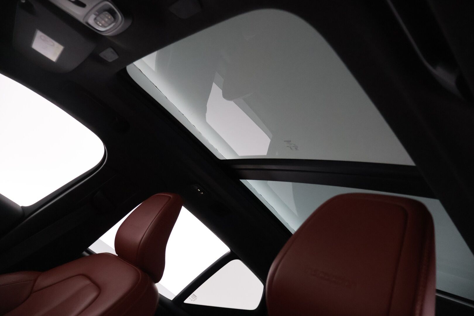 Volvo XC40 2019 D4 AWD Inscription aut - ACC | H/K | Muistipenkki | Panorama | BLIS | P-kamera | Webasto | Mukautuvat LED ajovalot | Apple & Android 