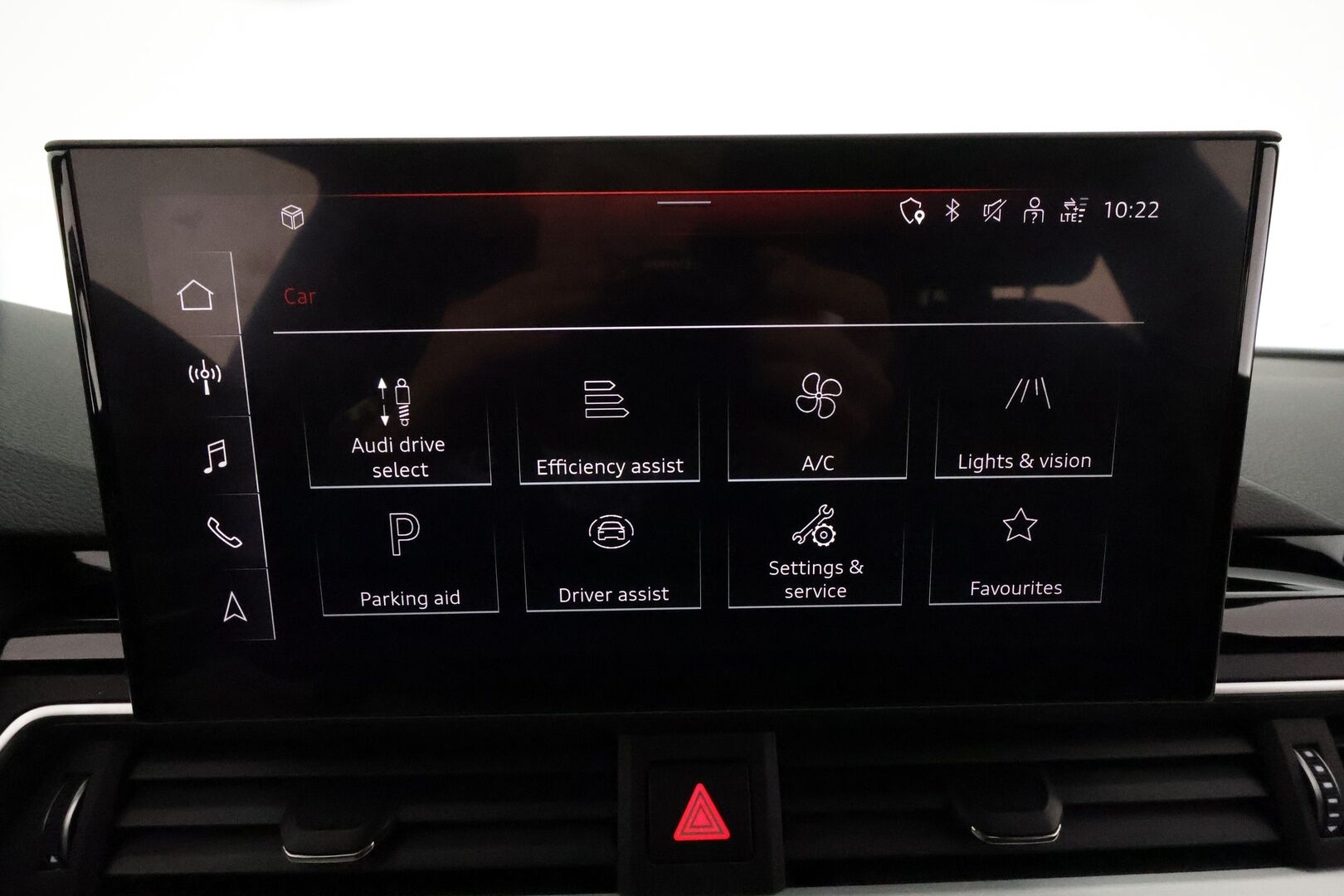 Audi A4 2021 Avant Business S line 40 TFSI 150 kW MHEV *ACC / P.kamera / Matrix LED / Koukku / Webasto / Digimittaristo* - 1.Om Suomi-auto / Kahdet renkaat aluvanteilla / Merkkihuollettu