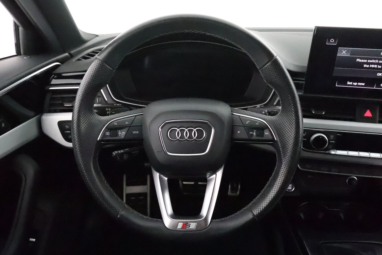 Audi A4 2021 Avant Business S line 40 TFSI 150 kW MHEV *ACC / P.kamera / Matrix LED / Koukku / Webasto / Digimittaristo* - 1.Om Suomi-auto / Kahdet renkaat aluvanteilla / Merkkihuollettu