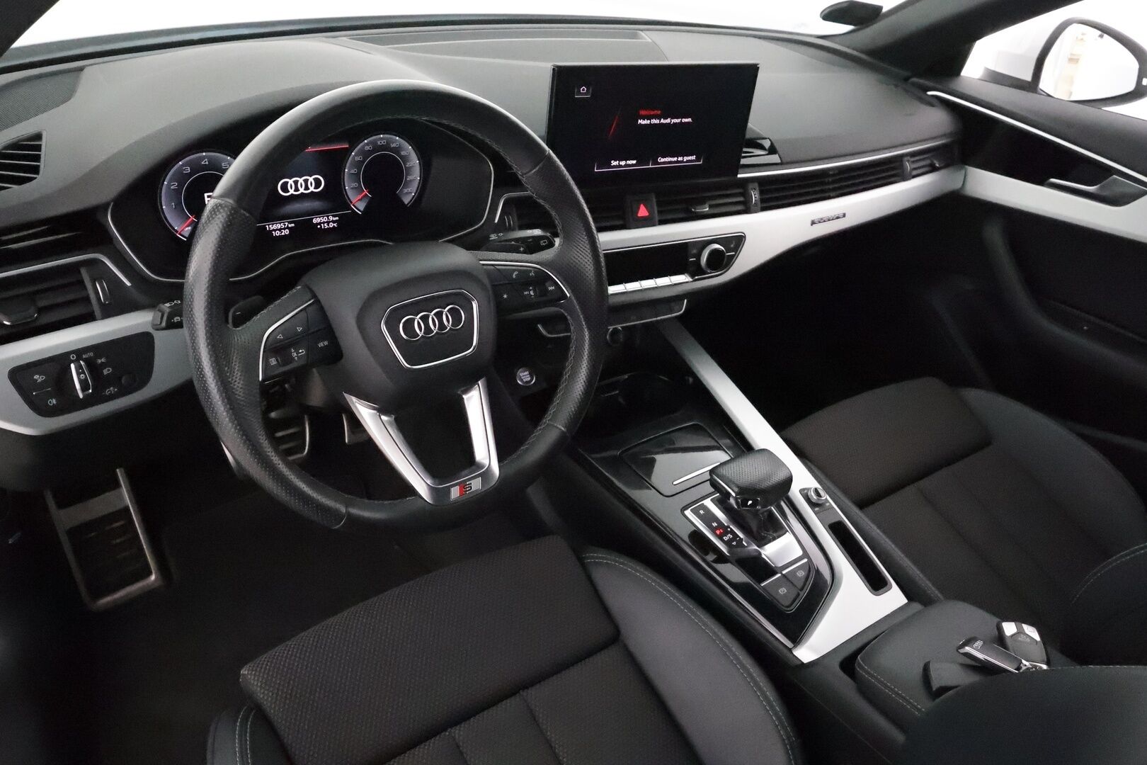 Audi A4 2021 Avant Business S line 40 TFSI 150 kW MHEV *ACC / P.kamera / Matrix LED / Koukku / Webasto / Digimittaristo* - 1.Om Suomi-auto / Kahdet renkaat aluvanteilla / Merkkihuollettu