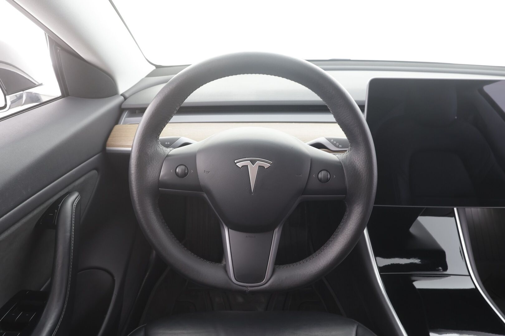Tesla Model 3 2019 Performance Dual Motor AWD - | ACC | Koukku | 2x alut | Lasikatto | Premium Audio | Sähkönahat | Muistipenkki | P.kamera ja tutkat | Autosteer | RCTA |  LED | Lämm. takapenkit | 