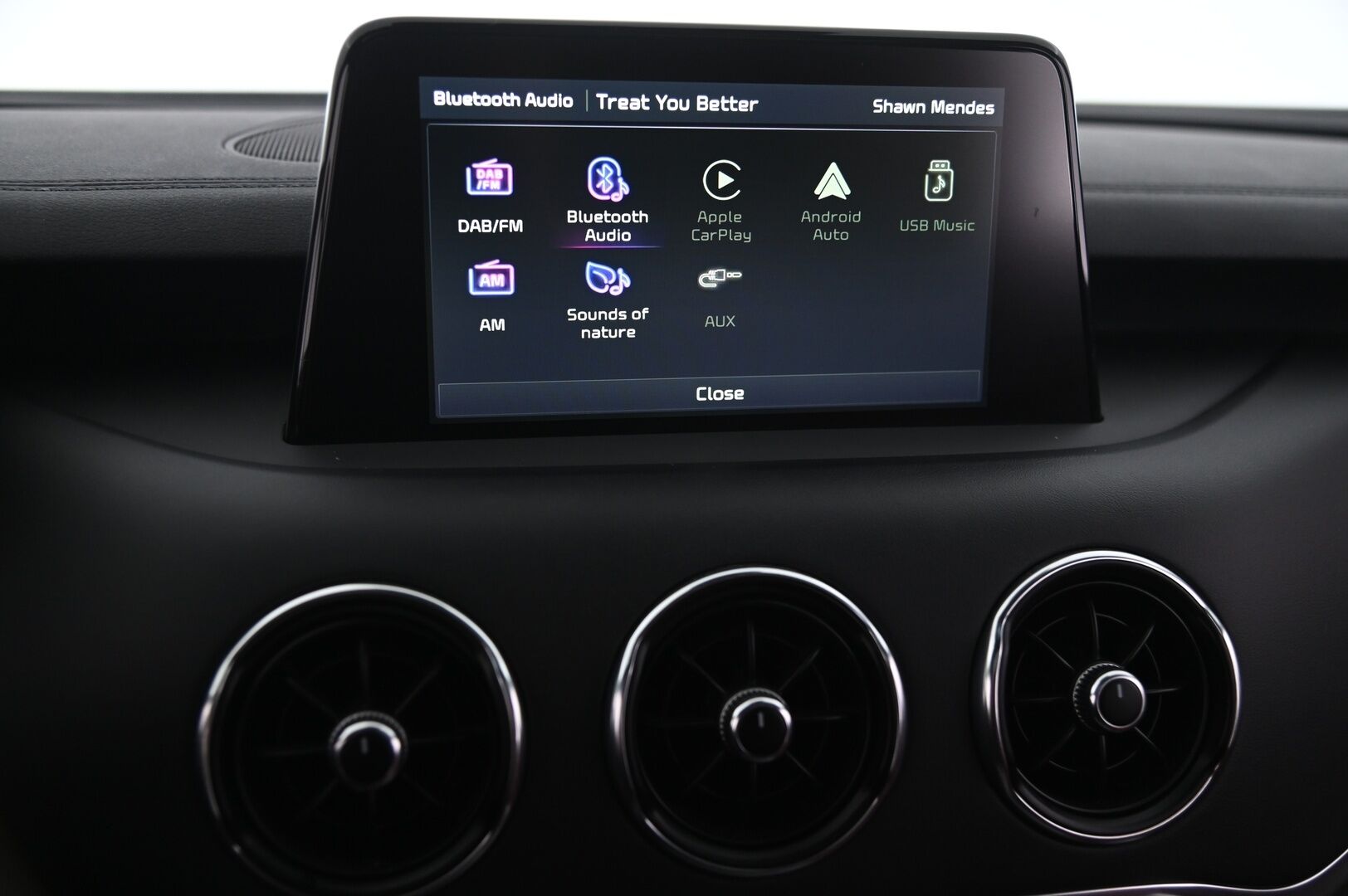 Kia Stinger 2019 3,3 T-GDI AWD GT A/T - 1-omist Suomi-Auto | Merkkihuollot | ACC | BLISS | HUD | Harman&Kardon | KeyLess | Kattoikkuna | 360 | Punainen nahkasisusta | Muistipenkki | Ilmastoidut etuistuimet | 2x renkaat&alumiinivantein