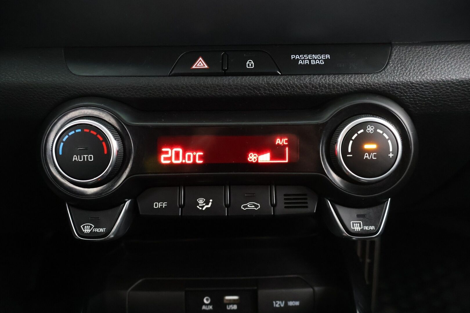 Kia Stonic 2019 1,0 T-GDI ISG 120hv EX Design DCT - Vakkari | Lohkolämmitin | Peruutuskamera | Lämpöratti | App-Connect
