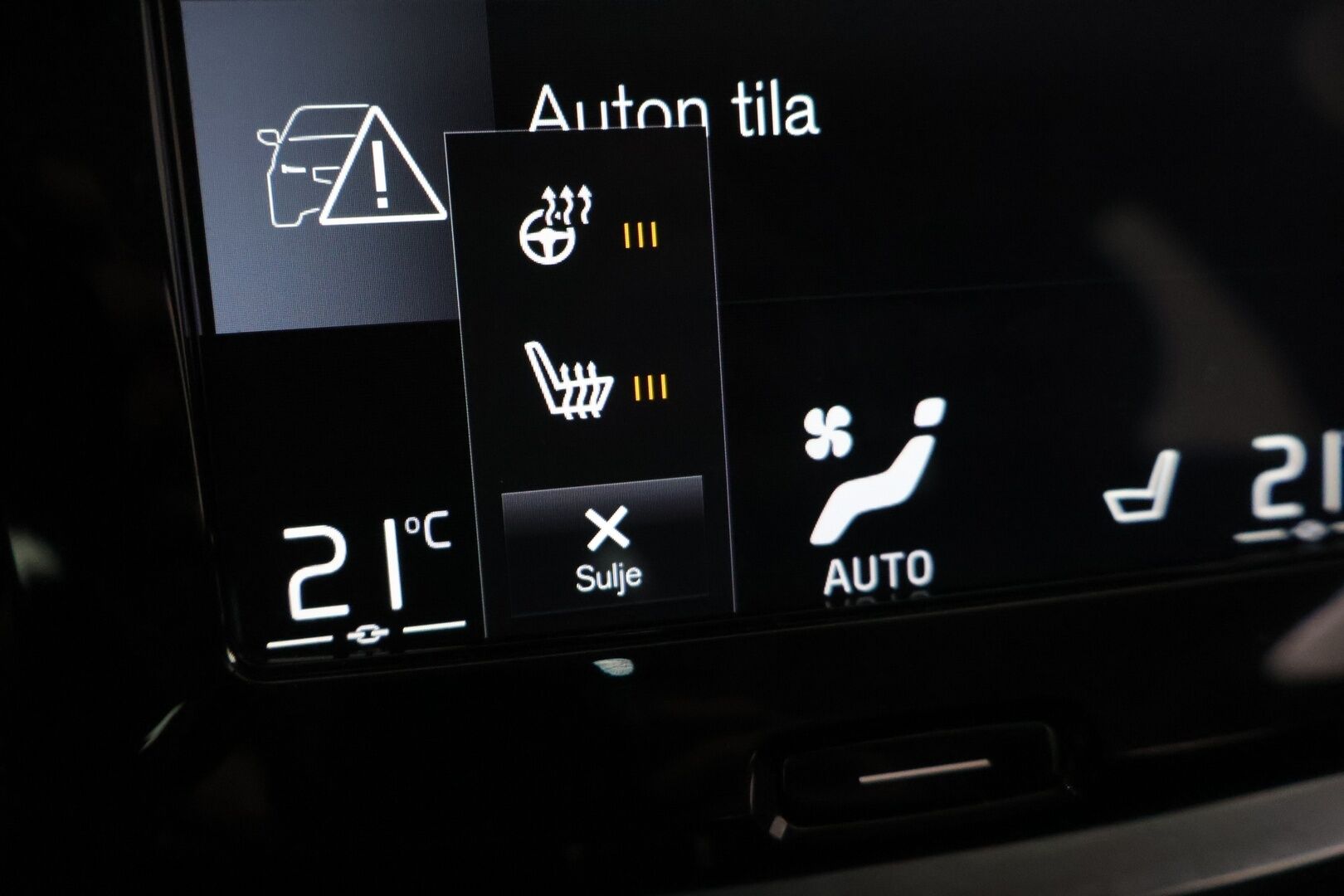 Volvo V60 2020 D3 Momentum aut * ACC / P-kamera / Webasto / Isofix / Keylessgo - Kahdet renkaat aluvanteilla / Suomi-auto / Sähkötoiminen takaluukku / Liikennemerkki tunnistus varustus - HULLUT AVAJAISHULINAT KORKOTARJOUS 3,29 %