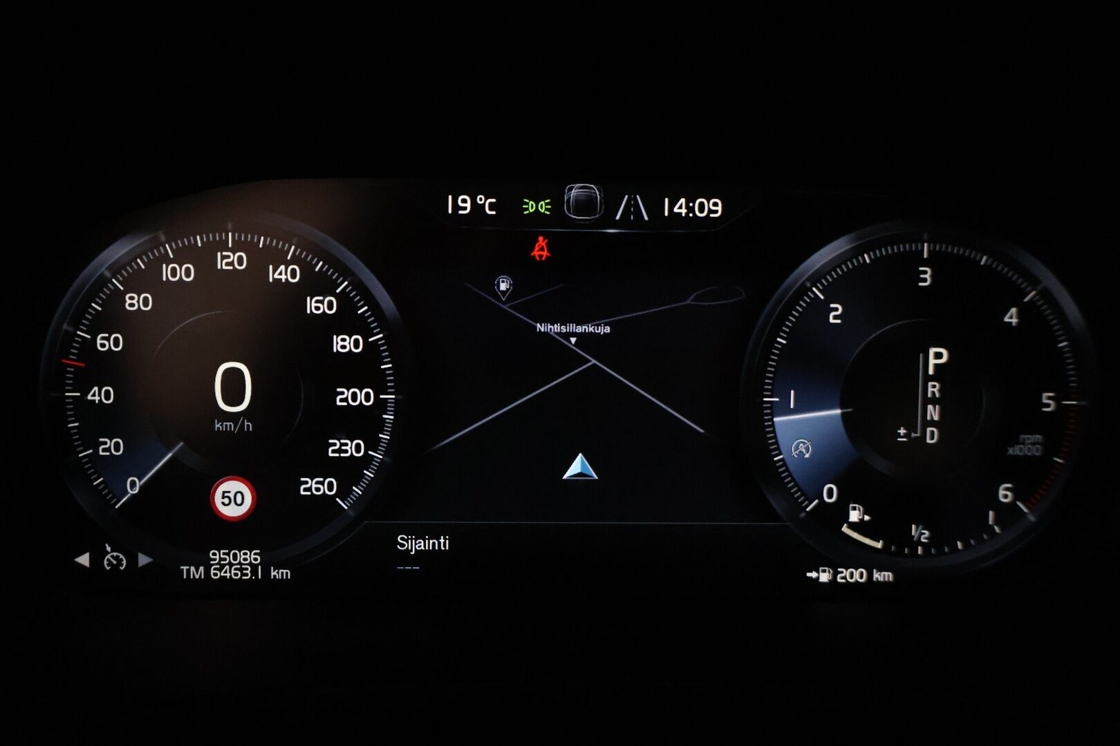 Volvo V60 2020 D3 Momentum aut - Suomi-auto | ACC | P-kamera | Webasto | SENSUS | Keylessgo | Kahdet renkaat aluvanteilla | Sähkötoiminen takaluukku | Liikennemerkki tunnistus | AppleCarPlay | Androidauto | 