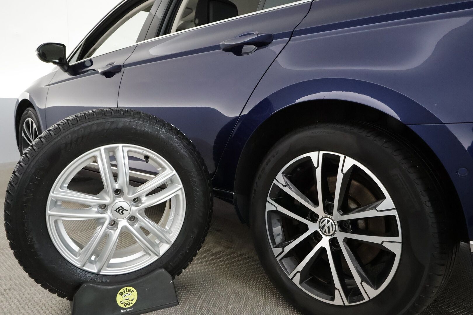 Volkswagen Passat 2019 Variant Comfortline 2,0 TDI 110 kW DSG **Adapt.vakkari / Webasto / Koukku / LED / P.tutkat / Sähhköluukku** - Suomi-auto / Kahdet renkaat aluvanteilla / Ratin ja tuulilasin lämmitin / Penkinlämmittimet takana