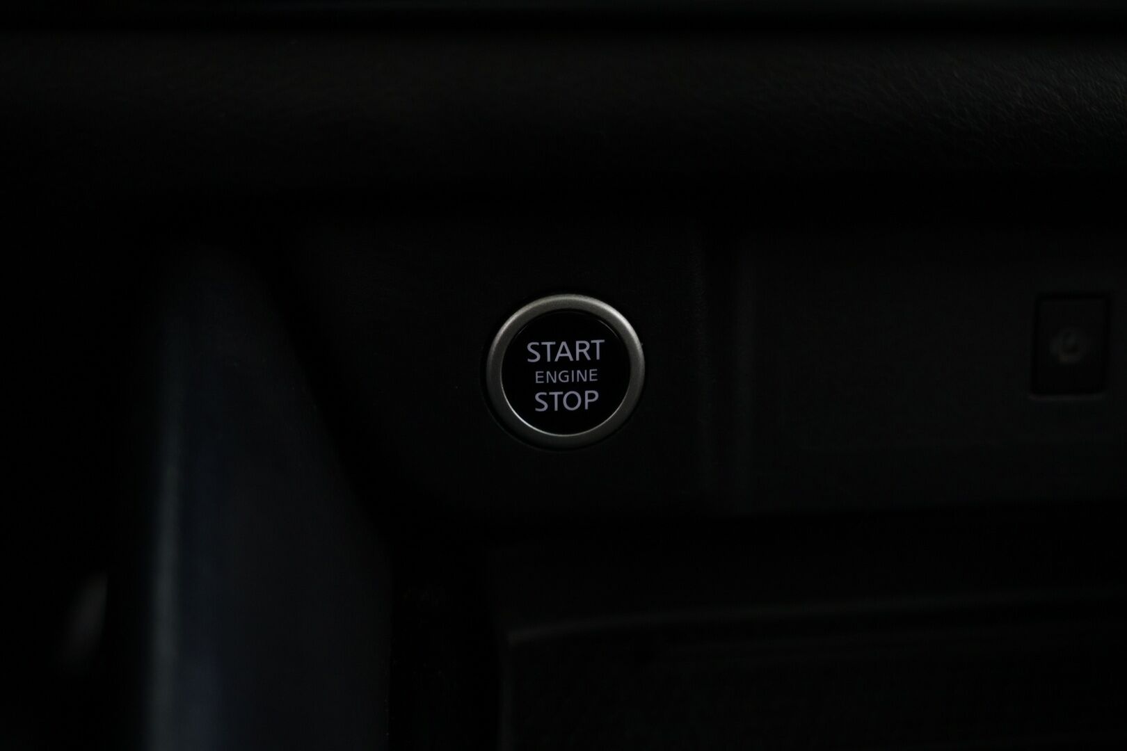 Nissan Qashqai 2022 MHEV 158 Xtronic 2WD Tekna+ - ACC / HUD / BLIS / Navi / BOSE / 360 / Adapt. LED / Panoraama / Ilmastoidut ja hierovat etuistuimet muistilla