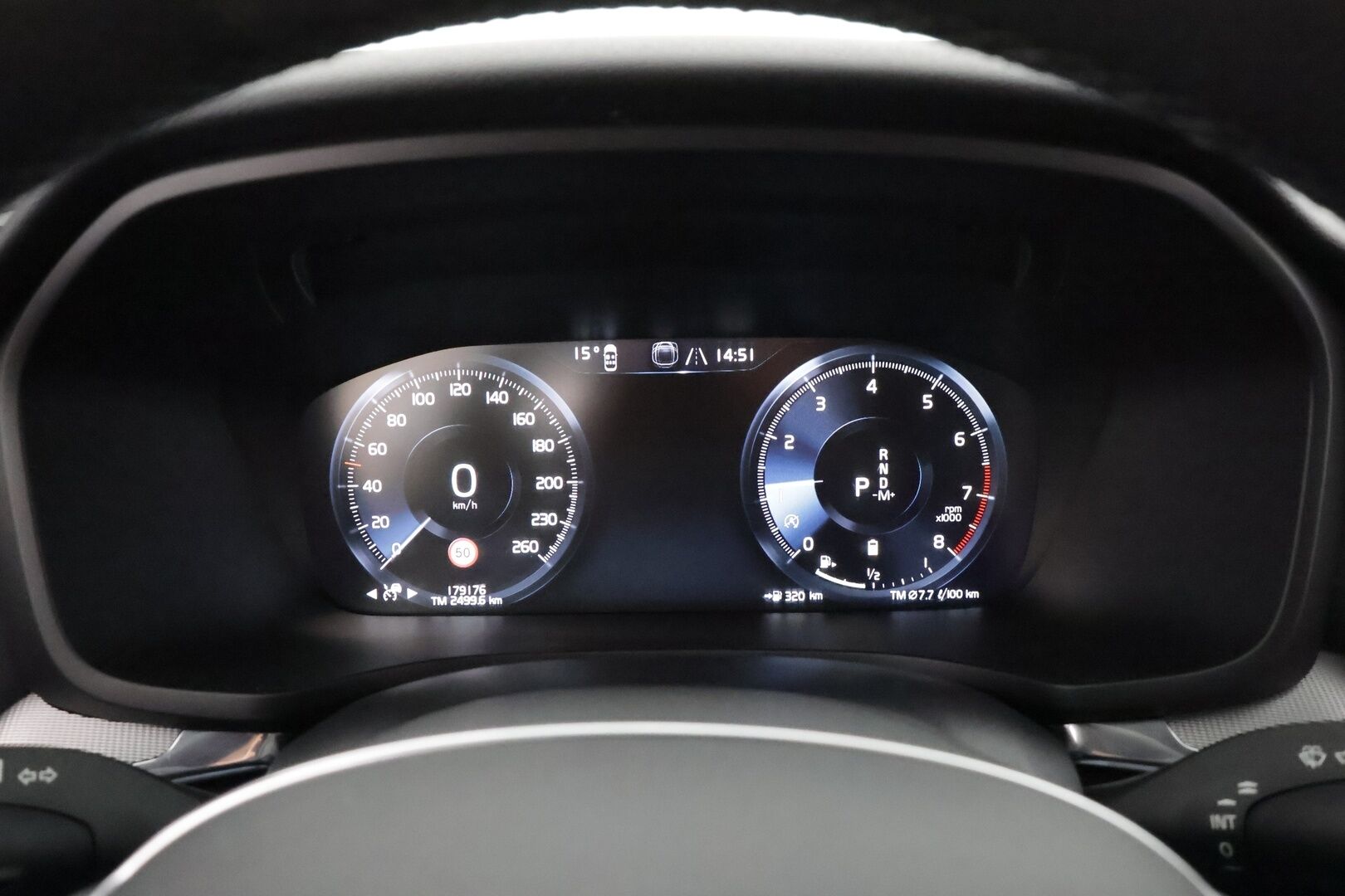 Volvo V60 2022 B4 MHEV Business R-Design Edition DCT aut * Webasto / Koukku / ACC / Full-LED / P.Kamera / Muistipenkki / Navi / Keyless * - 1-om Suomi-auto / Kahdet renkaat aluvanteilla / Merkkihuollot