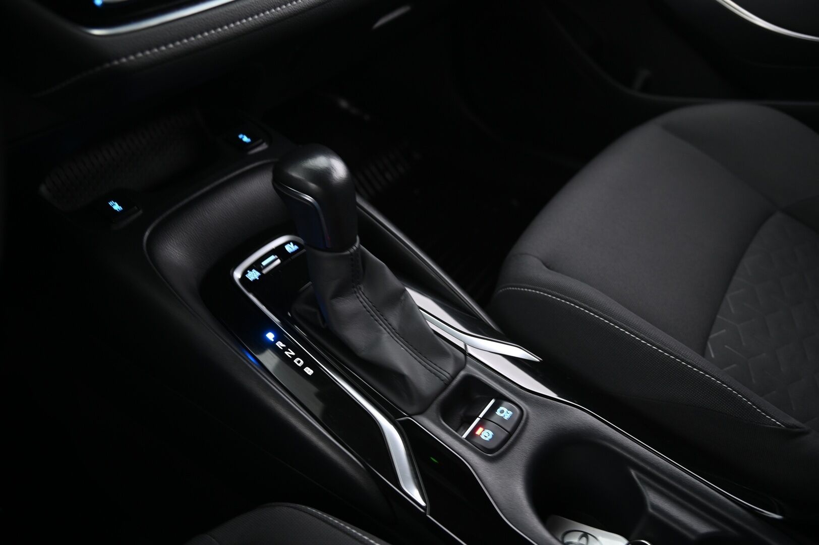 Toyota Corolla 2022 Touring Sports 1,8 Hybrid Active Edition - ACC | P-kamera | Navi | Lämmitettävä ohjauspyörä | 2x renkaat&vanteet | Merkkihuollettu | Suomi-auto