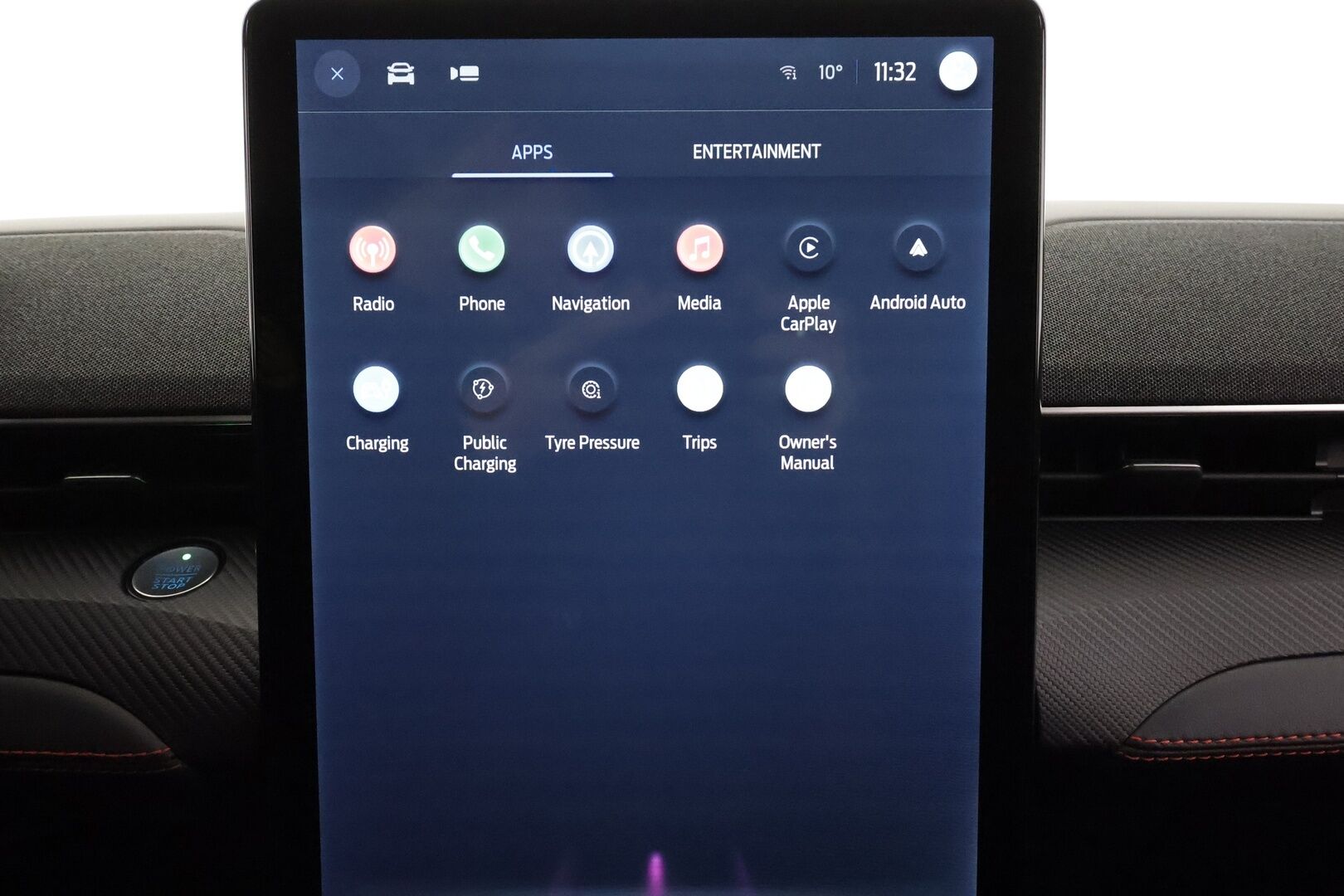 Ford Mustang Mach-E 2022 269hv A1 AWD * ACC / B&O / Lasikatto / Muistipenkki / 360 / LED / Koukku / Keyless * - 1-om Suomi-auto / Akku kuntotarkastettu / Kahdet renkaat aluvanteilla / Merkkihuollot