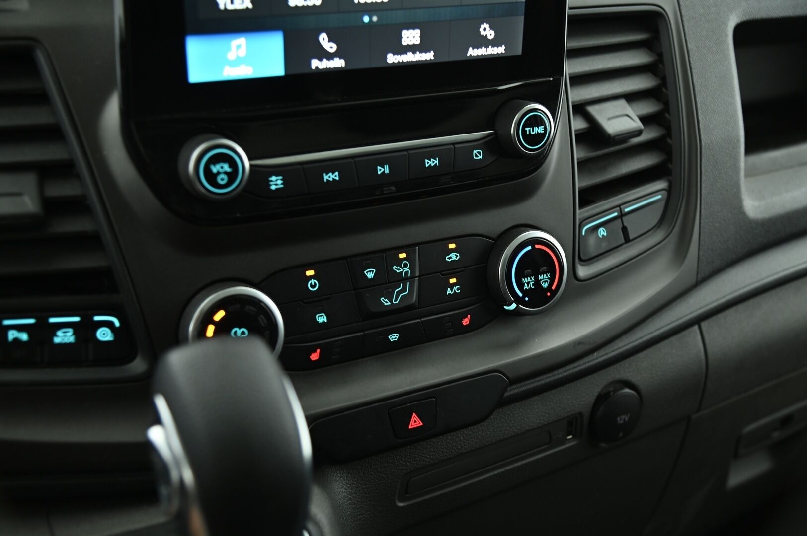 Ford Transit Custom 2022 340 2,0TDCI 170 hv *ALV / Webasto / Läpilastattava / Koukku / LED / P. kamera*
