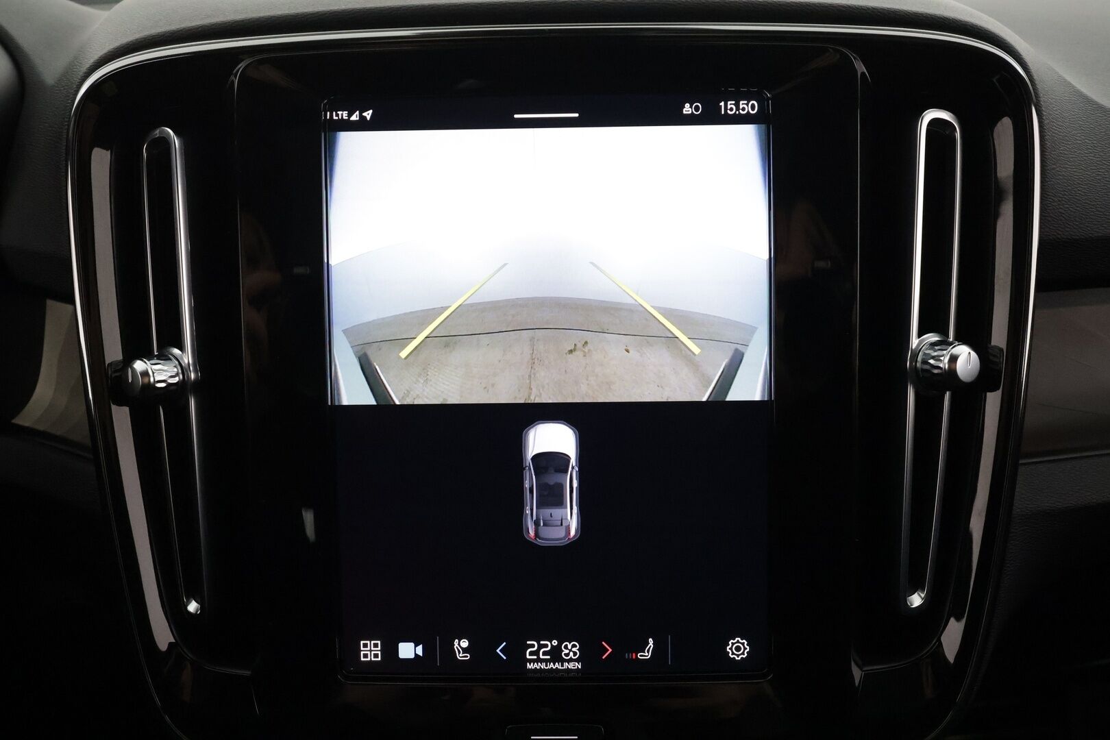 Volvo C40 2022 Recharge Twin Business Launch Edition aut * ILP / Koukku / ACC / Lasikatto / Pixel-LED / 360 / H&K * - Sportpenkki Muistilla / 1-om Suomi-auto / Kahdet renkaat aluvanteilla / Merkkihuollot