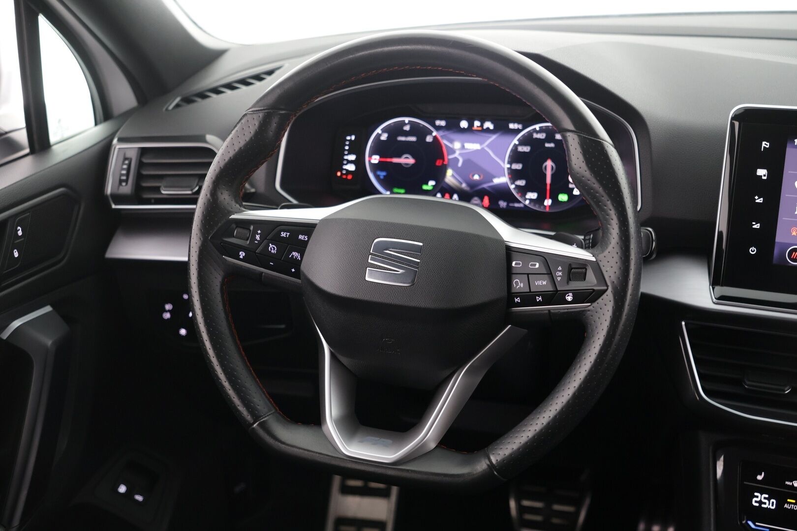 Seat Tarraco 2022 1,4 PHEV 245 e-Hybrid FR Launch Edition DSG - | Acc | Sporrtipenkit muistilla | Upea maasturi|
