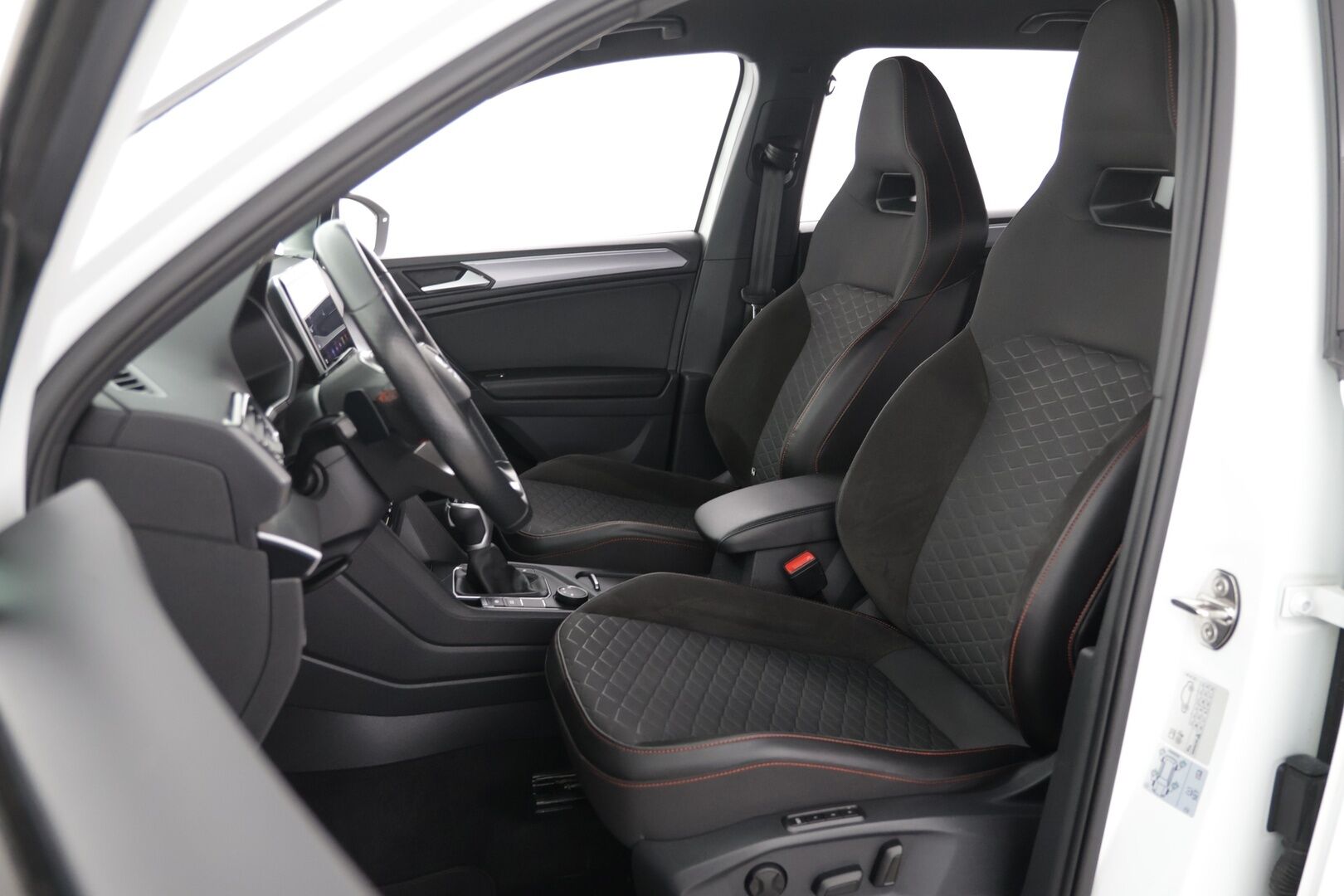 Seat Tarraco 2022 1,4 PHEV 245 e-Hybrid FR Launch Edition DSG - | Acc | Sporrtipenkit muistilla | Upea maasturi|