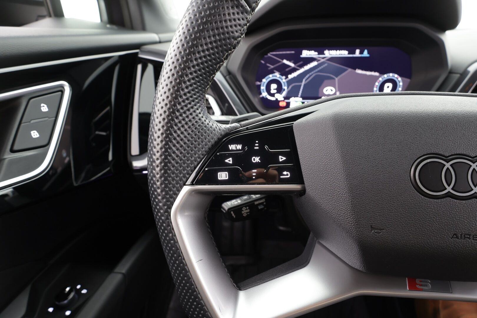 Audi Q4 e-tron 2022 Progress S line 50 e-tron quattro Sportback - | ACC | ILP | SONOS | 2x S-line | Koukku | Puolinahat | Sporttipenkit | Matrix | P.kamera | Navi | Keyless | 1-om suomiauto | Merkkihuollot | ALV | 