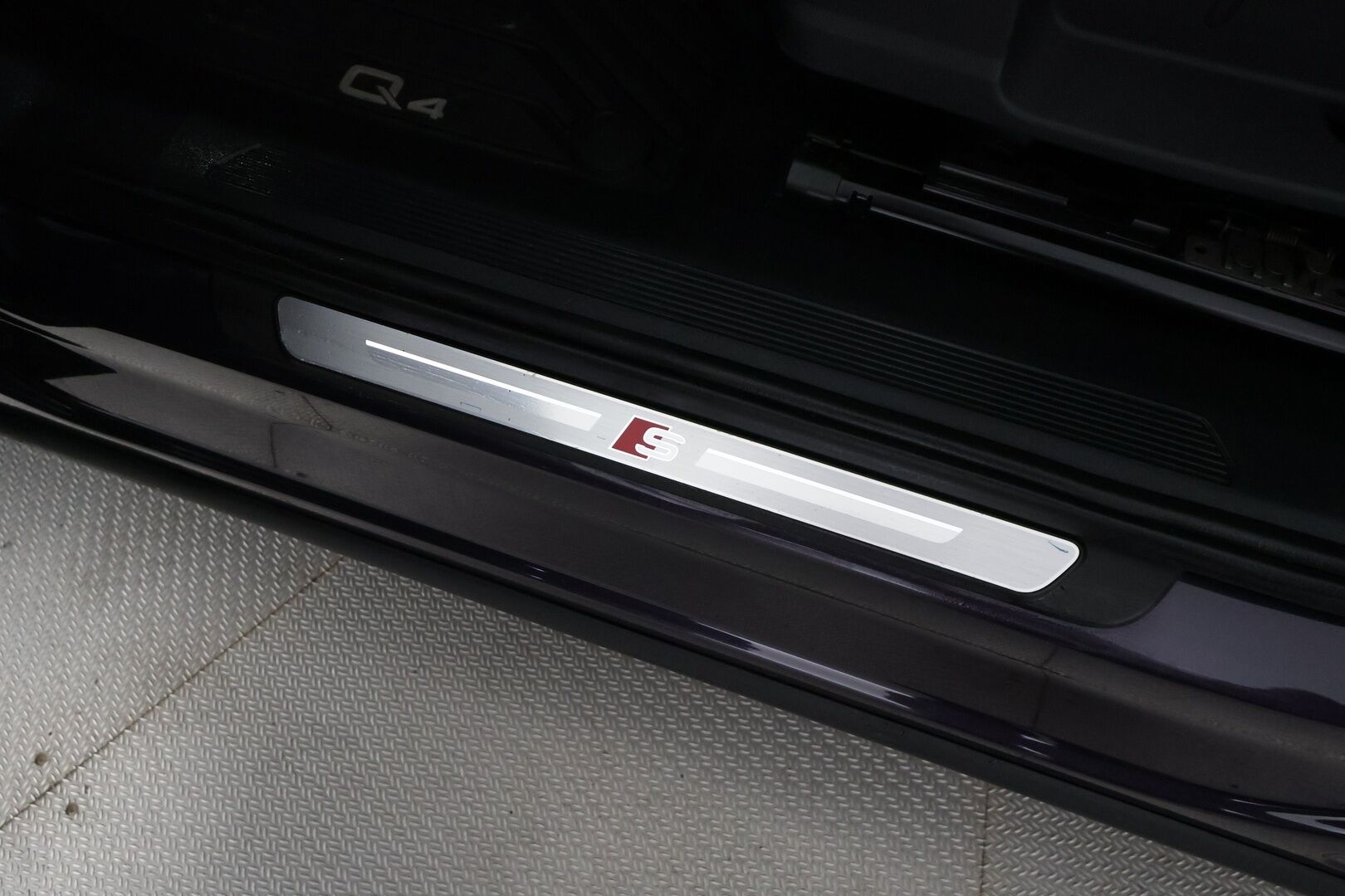 Audi Q4 e-tron 2022 Progress S line 50 e-tron quattro Sportback - | ACC | ILP | SONOS | 2x S-line | Koukku | Puolinahat | Sporttipenkit | Matrix | P.kamera | Navi | Keyless | 1-om suomiauto | Merkkihuollot | ALV | 