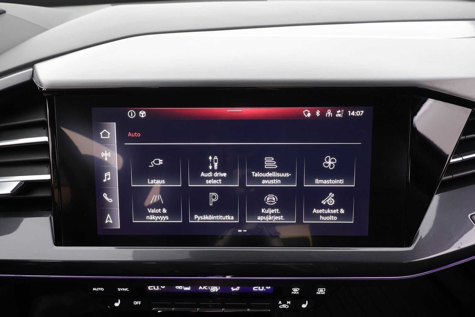 Audi Q4 e-tron 2022 Progress S line 50 e-tron quattro Sportback - | ACC | ILP | SONOS | 2x S-line | Koukku | Puolinahat | Sporttipenkit | Matrix | P.kamera | Navi | Keyless | 1-om suomiauto | Merkkihuollot | ALV | 
