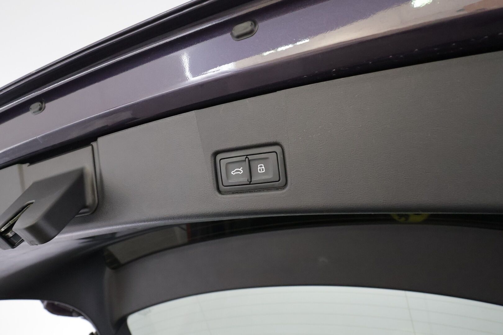 Audi Q4 e-tron 2022 Progress S line 50 e-tron quattro Sportback - | ACC | ILP | SONOS | 2x S-line | Koukku | Puolinahat | Sporttipenkit | Matrix | P.kamera | Navi | Keyless | 1-om suomiauto | Merkkihuollot | ALV | 