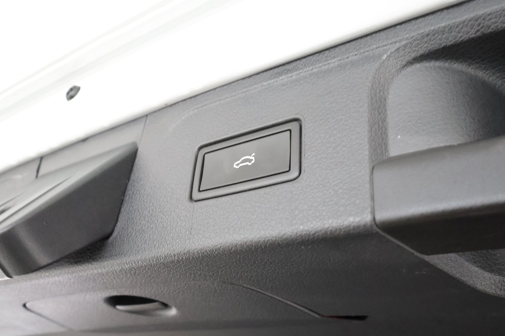 Volkswagen Passat 2022 Variant Comfort Business 1,5 TSI EVO 110 kW DSG * Webasto / Koukku / ACC / LED / P.tutkat / Kaistavahti * - 1-om Suomi-auto / Kahdet renkaat aluvanteilla