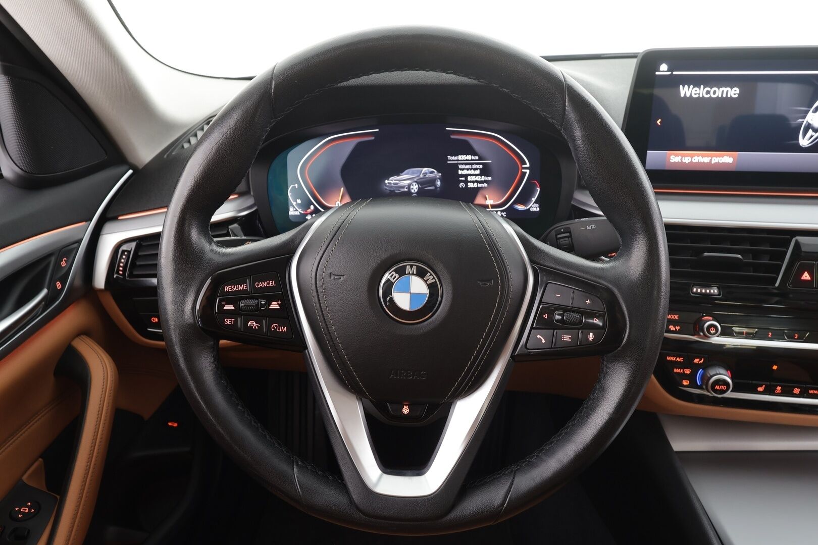 BMW 520 2022 G30 Sedan 520d A xDrive MHEV * ACC / Webasto / Hifi / LED / Navi / Comfort Access / Ruskeat nahat / Digimittaristo * - 1.Om Suomi-auto / Kahdet renkaat aluvanteilla