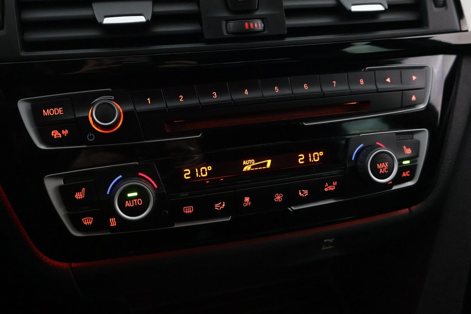 BMW 330 2018 F30 Sedan 330e A Business M-Sport *YritysOutlet - Myydään vain yrityksille* *HUD / ACC / Prof navi / H&K* - *YritysOutlet - Myydään vain yrityksille* *Näyttävä / Hyvät varusteet / 2xrenkaat*