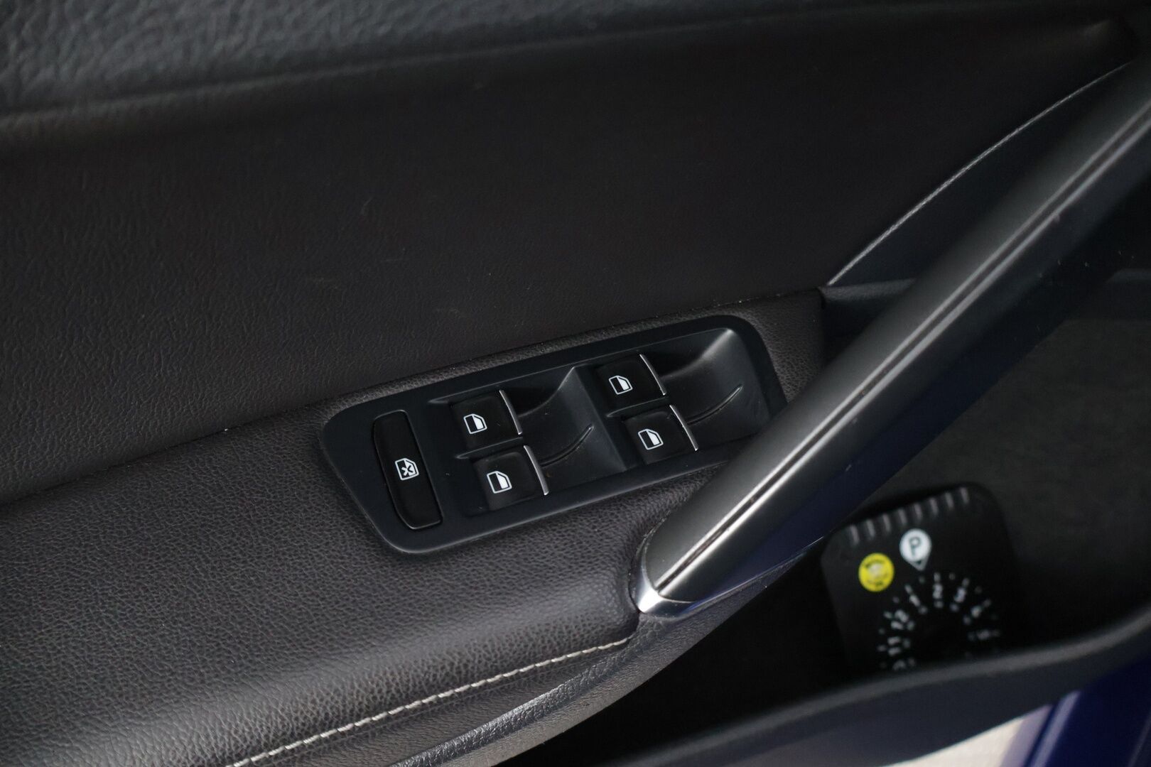 Volkswagen GOLF 2015 R TSI 221 kW (300 hv) BlueMotion Technology 4MOTION DSG-automaatti * Nahkasisusta / Vakkari / Navi / Bluetooth / Ambient Valot * -  * HG performancen ego-x putkisto / Nahka / Vossen / 2x Renkaat *