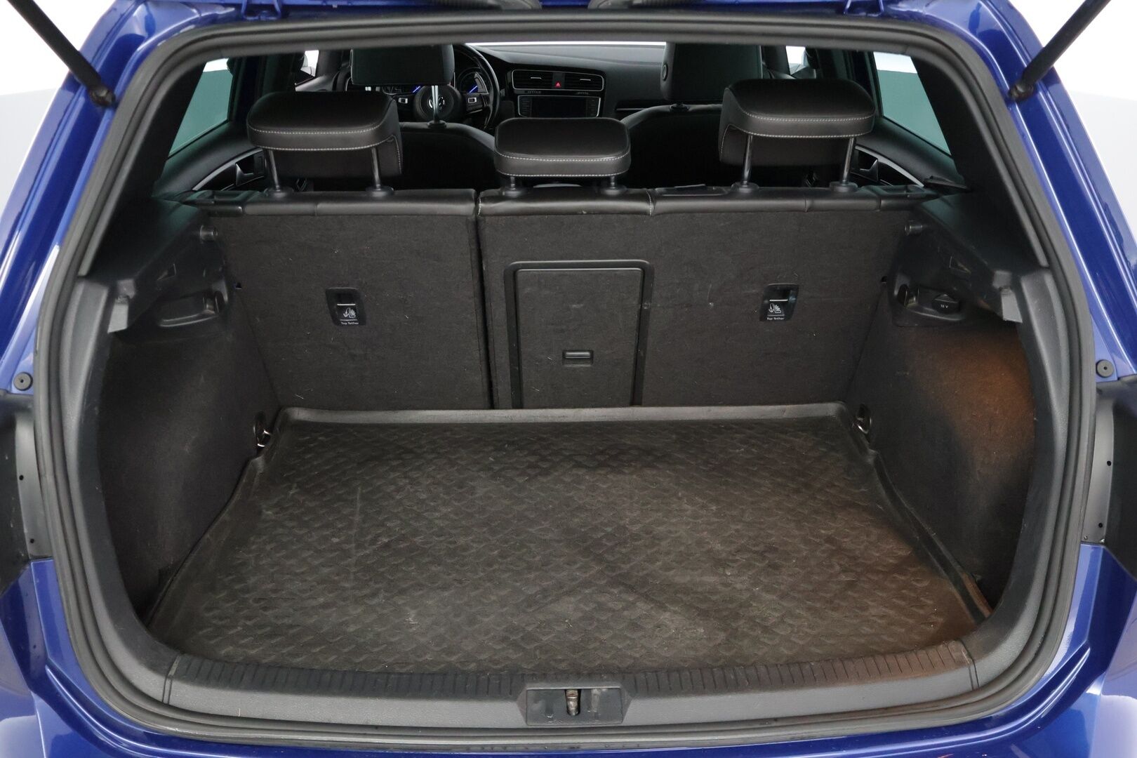 Volkswagen GOLF 2015 R TSI 221 kW (300 hv) BlueMotion Technology 4MOTION DSG-automaatti * Nahkasisusta / Vakkari / Navi / Bluetooth / Ambient Valot * -  * HG performancen ego-x putkisto / Nahka / Vossen / 2x Renkaat *