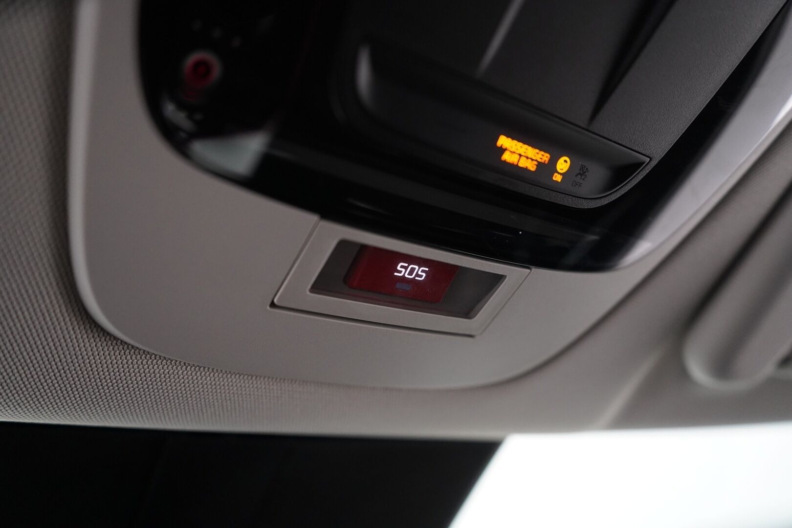 Kia EV6 2022 AWD 77kWh 325 hv *ACC / Digimittaristo / Muistipenkit / Kamera!* - 3,99 % KORKOTARJOUS TÄHÄN AUTOON - Merkkihistoria! / ICCU ja Ajoakun kenno vaihdettu tehtaalta! Kahdet renkaat ja vanteet!