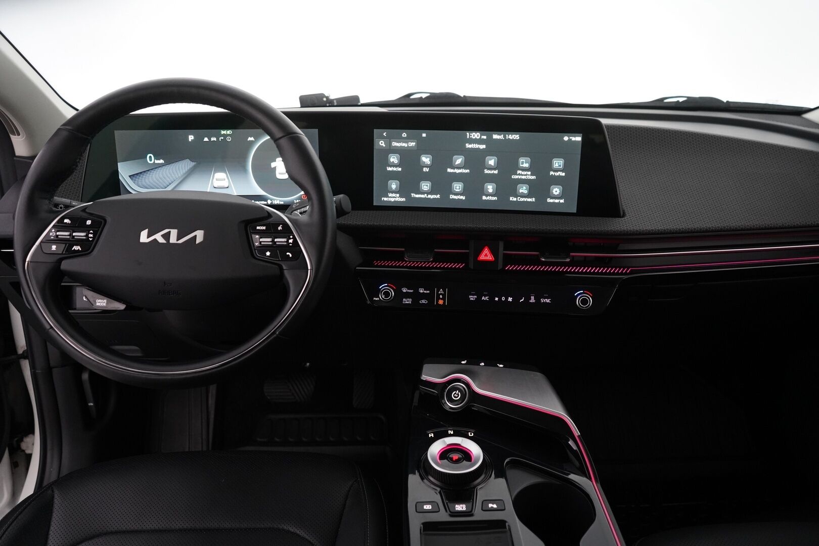 Kia EV6 2022 AWD 77kWh 325 hv *ACC / Digimittaristo / Muistipenkit / Kamera!* - 3,99 % KORKOTARJOUS TÄHÄN AUTOON - Merkkihistoria! / ICCU ja Ajoakun kenno vaihdettu tehtaalta! Kahdet renkaat ja vanteet!