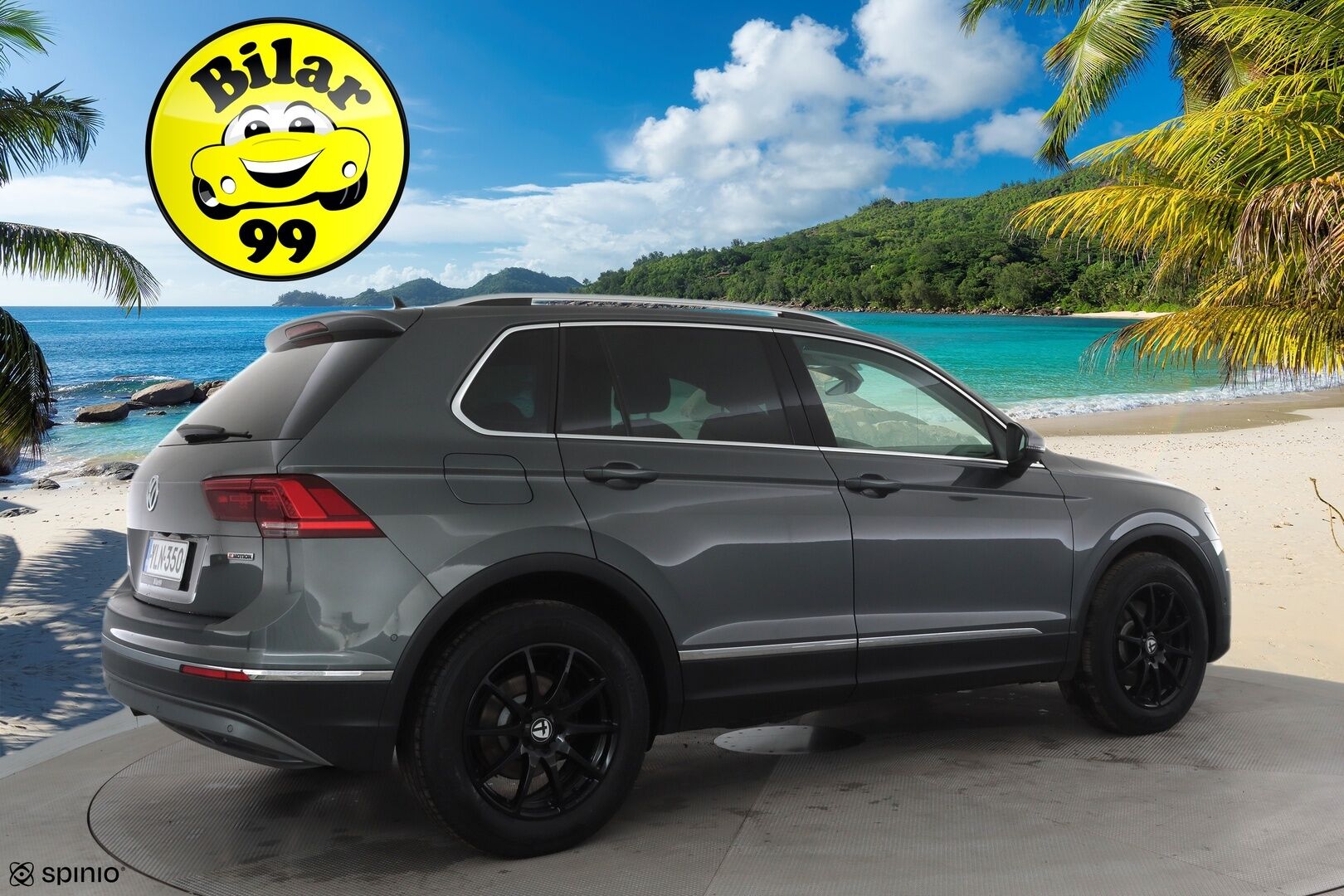 Volkswagen Tiguan 2018 Highline 2,0 TDI SCR 140 kW 4MOTION DSG * ACC / Webasto / Hierova penkki / Koukku / Adapt.LED * - Kahdet renkaat aluvanteilla - HULLUT AVAJAISHULINAT KORKOTARJOUS 3,29 %