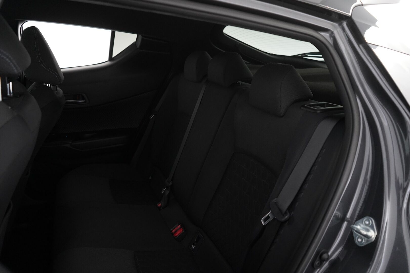 Toyota C-HR 2022 1,8 Hybrid Intense Business * ACC / Kamera / Blis / Apple&Android / Keyless * - KATSO KAMPANJAHINTA! / Myydään juuri katsastettuna! / Kahdet alumiinivanteet / Erikoisväri / Huollettu 7 / 25 - HULLU BLACKWEEK KORKOTARJOUS 2,49%