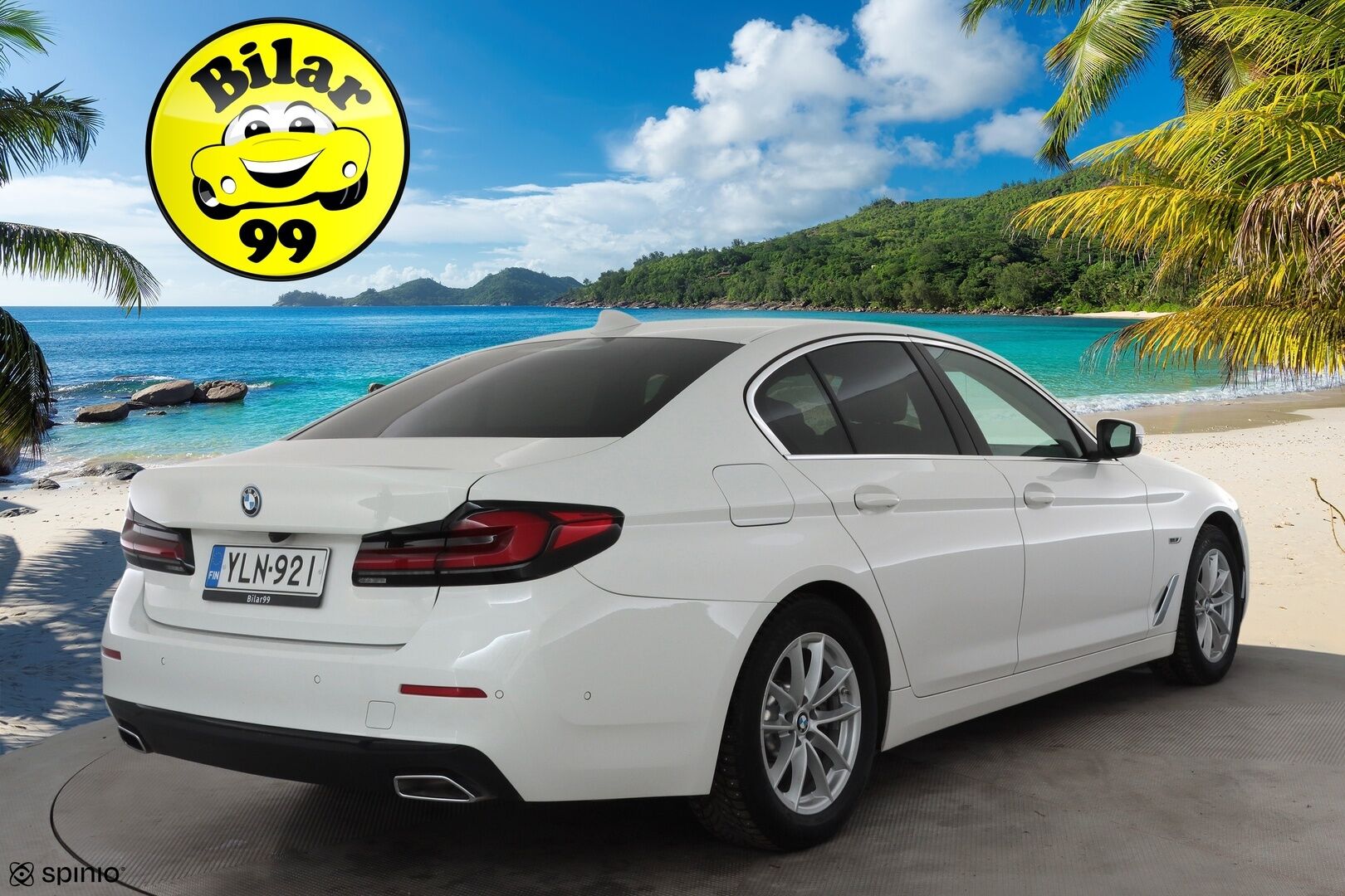 BMW 530 2022 G30 Sedan 530e xDrive A Charged Edition * ACC / Vaaleat Sporttinahat / HiFi / Adapt.LED / Peruutuskamera / Comfort Access / Navi - Koukku / Suomi-auto / Kahdet renkaat aluvanteilla