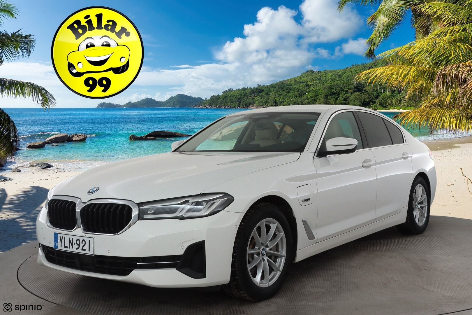 BMW 530 2022 G30 Sedan 530e xDrive A Charged Edition * ACC / Vaaleat Sporttinahat / HiFi / Adapt.LED / Peruutuskamera / Comfort Access / Navi - Koukku / Suomi-auto / Kahdet renkaat aluvanteilla