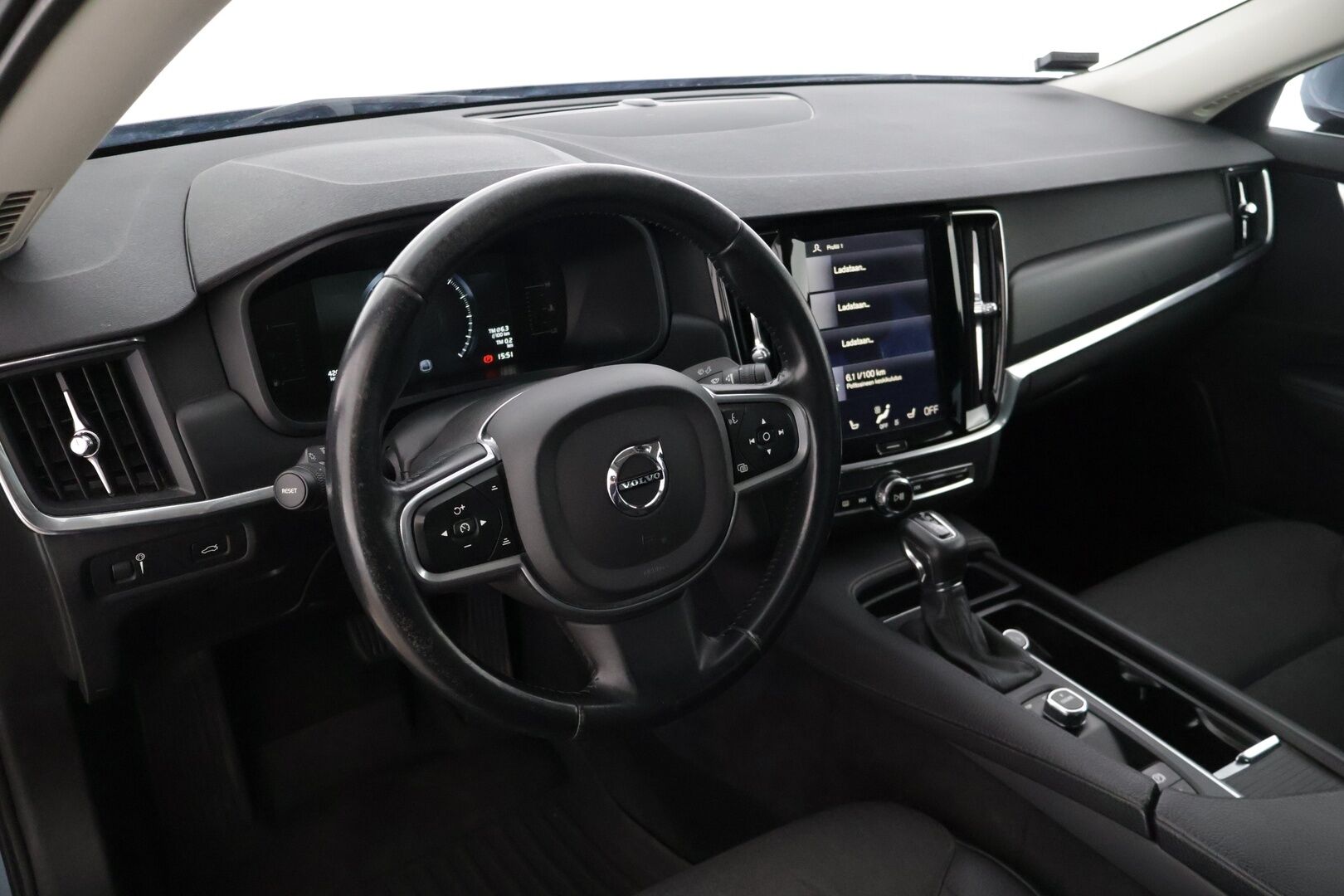 Volvo S90 2017 D3 Business aut * Pilot Assist / Webasto / Adap. vakkari / Vetokoukku / AndroidAuto / AppleCarplay / LED-ajovalot * - * Juuri Tullut / 2x Renkaat ja vanteet / Hyvin huollettu *