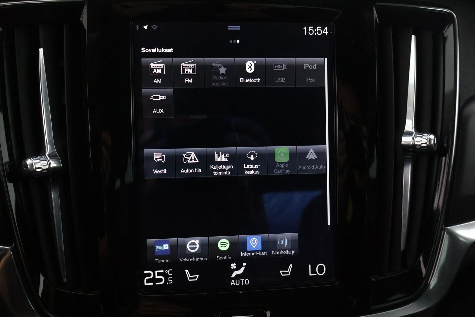 Volvo S90 2017 D3 Business aut * Pilot Assist / Webasto / Adap. vakkari / Vetokoukku / AndroidAuto / AppleCarplay / LED-ajovalot * - * Juuri Tullut / 2x Renkaat ja vanteet / Hyvin huollettu *