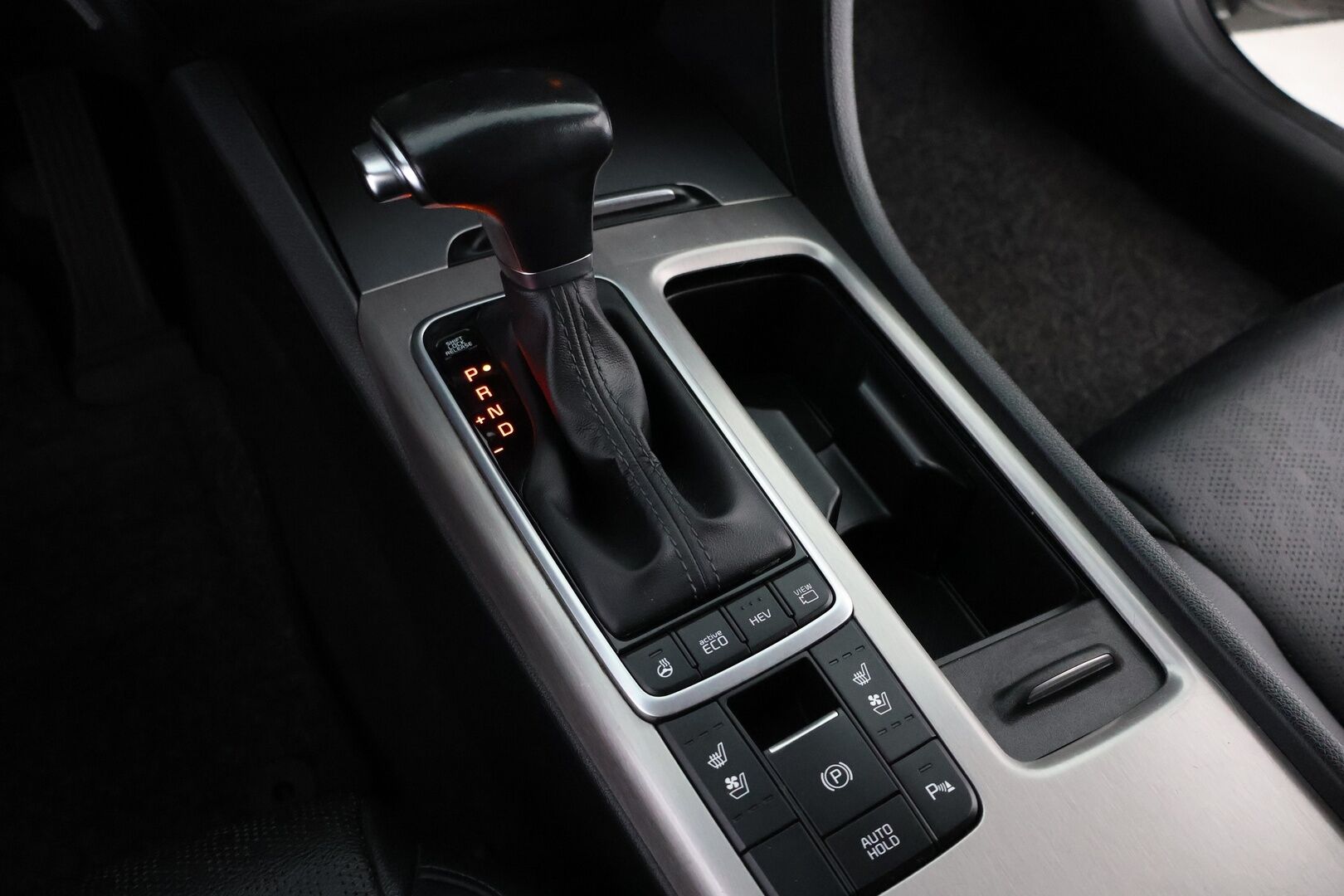 Kia Optima 2020 2,0 GDI PHEV Business Luxury SW A/T - Adapt.Vakkari | Harman&Kardon | Ilmastoidut Nahat Muistilla | Peruutuskamera | Adapt.LED | Ratinlämmitys | Supervarusteet!