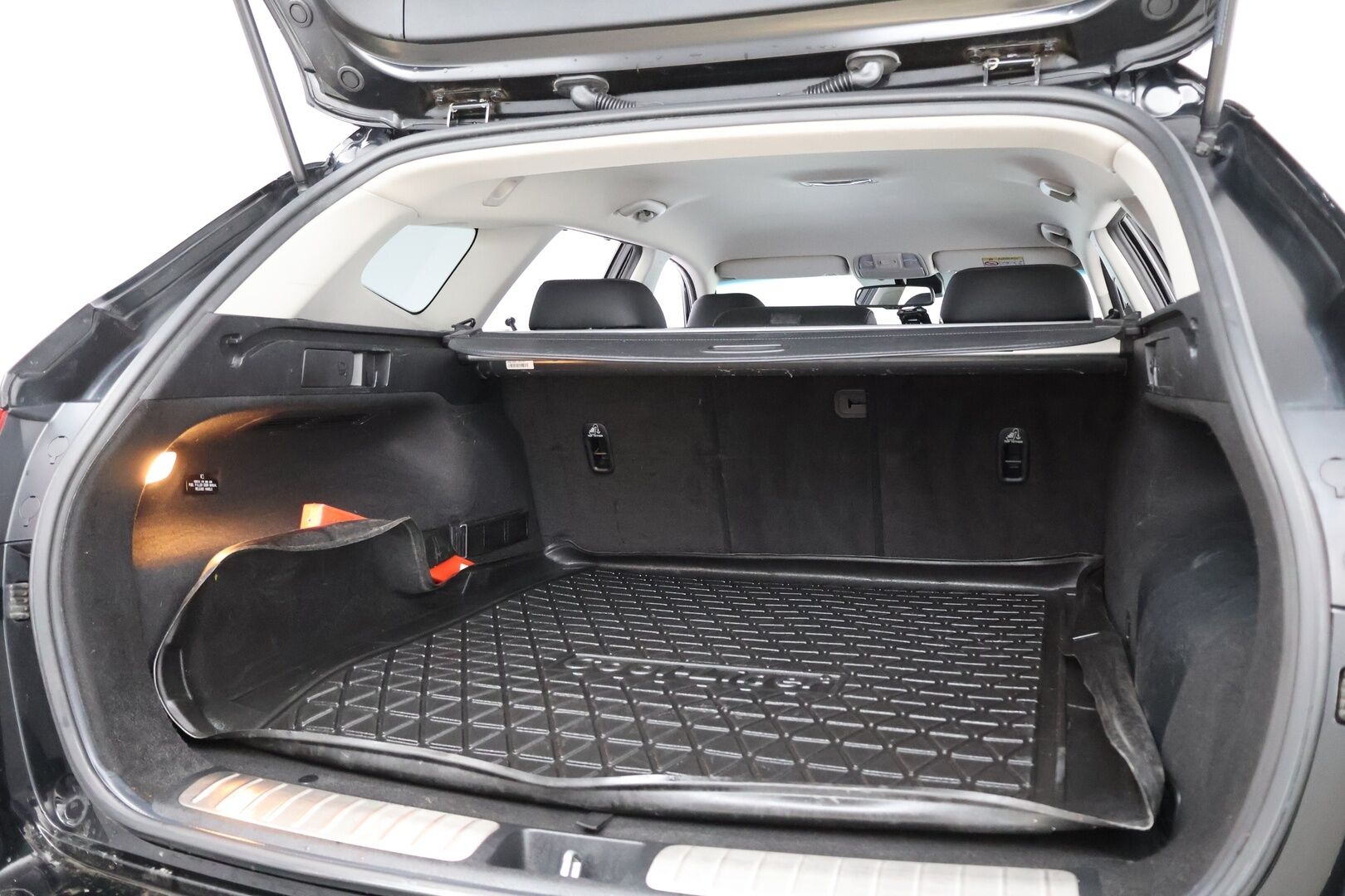 Kia Optima 2020 2,0 GDI PHEV Business Luxury SW A/T - Adapt.Vakkari | Harman&Kardon | Ilmastoidut Nahat Muistilla | Peruutuskamera | Adapt.LED | Ratinlämmitys | Supervarusteet!