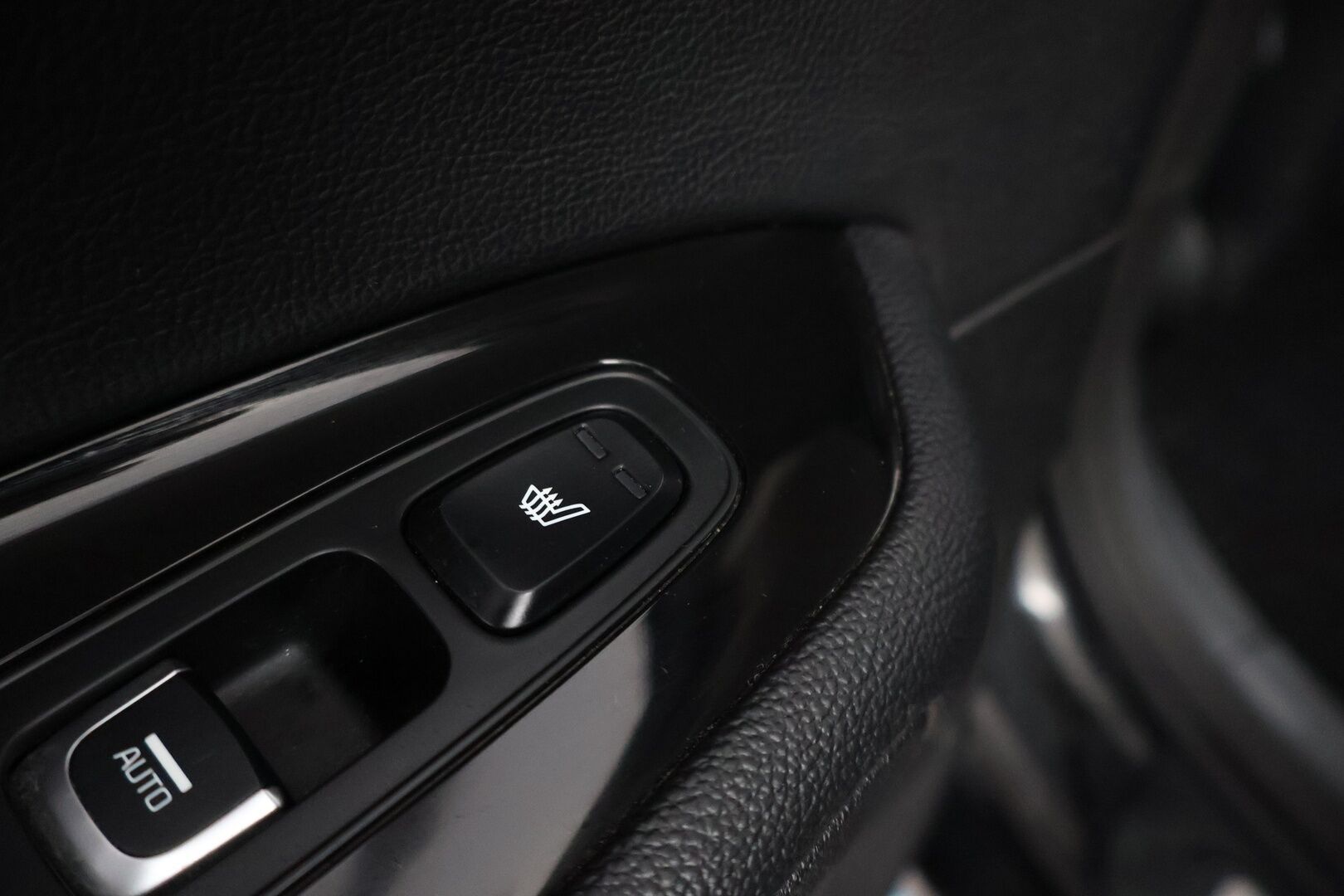 Kia Optima 2020 2,0 GDI PHEV Business Luxury SW A/T - Adapt.Vakkari | Harman&Kardon | Ilmastoidut Nahat Muistilla | Peruutuskamera | Adapt.LED | Ratinlämmitys | Supervarusteet!