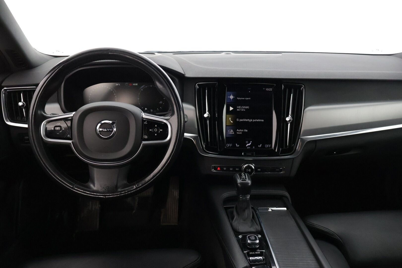 Volvo V90 2018 D4 AWD Business Inscription aut * Nahat muistilla / HUD / VOC / Pilot Assist / Adap. vakkari / Vetokoukku / Peruutuskamera / BLIS * - * Huippuvarusteilla / Webasto ja lohkolämmitin / Ei ADBLUE! / 2x renkaat ja vanteet *