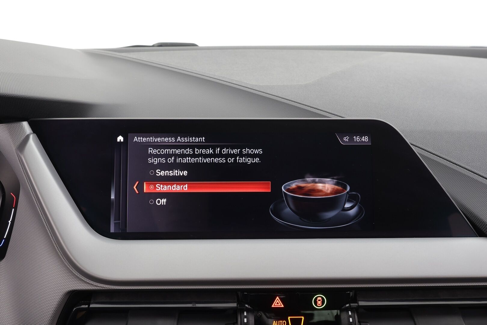 BMW 120 2020 F40 xDrive A Business * 1.Om Suomi-auto / Vakkari / P.tutkat / LED / Digimittaristo * - Kahdet renkaat aluvanteilla / Merkkihuollettu