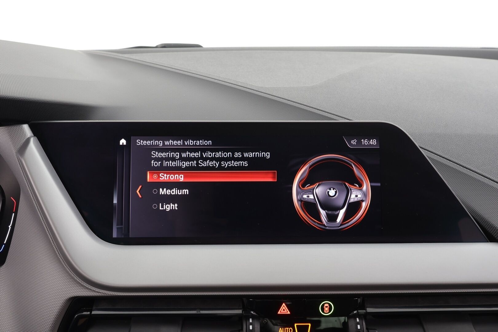 BMW 120 2020 F40 xDrive A Business * 1.Om Suomi-auto / Vakkari / P.tutkat / LED / Digimittaristo * - Kahdet renkaat aluvanteilla / Merkkihuollettu