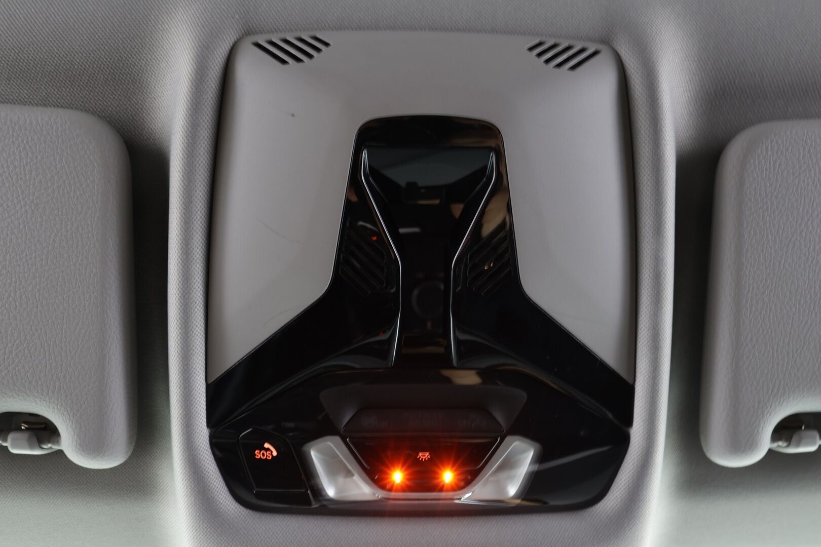 BMW 120 2020 F40 xDrive A Business * 1.Om Suomi-auto / Vakkari / P.tutkat / LED / Digimittaristo * - Kahdet renkaat aluvanteilla / Merkkihuollettu