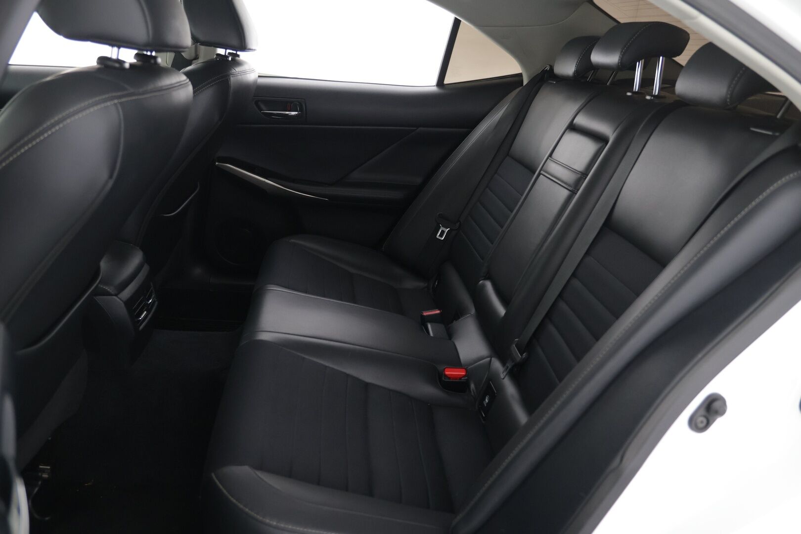Lexus IS 2013 300h F Sport