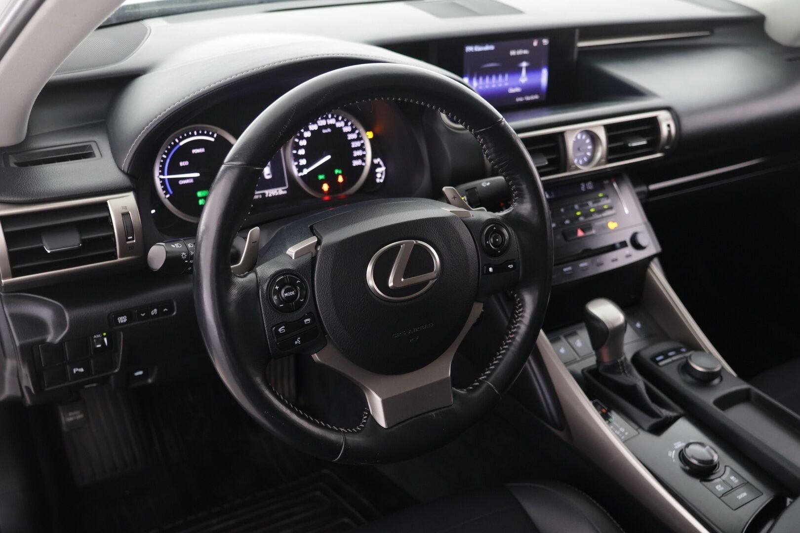 Lexus IS 2013 300h F Sport