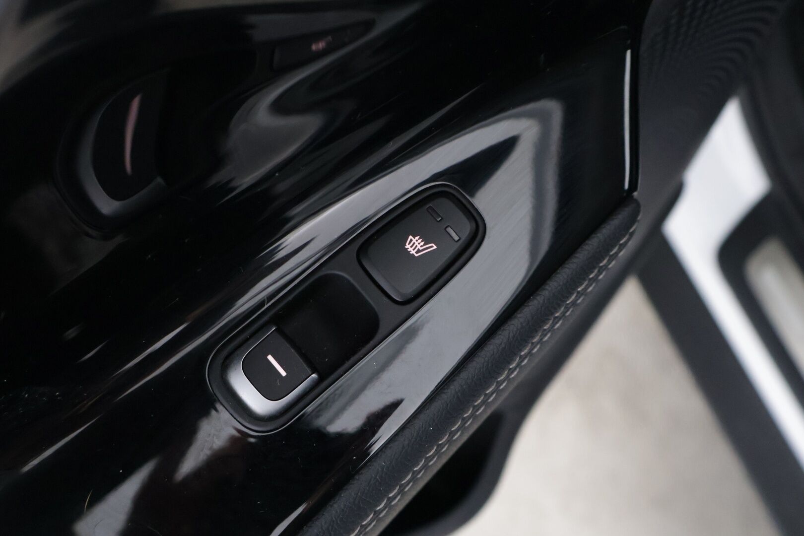 Kia Niro 2021 1,6 GDI Plug-In Hybrid EX DCT - Suomi-auto | ACC | Vetokoukku | P.kamera | Kaistavahti | LED | JBL | Navi | CarPlay | Ratinlämmitin | 2x Renkaat | Upea huoltohistoria!