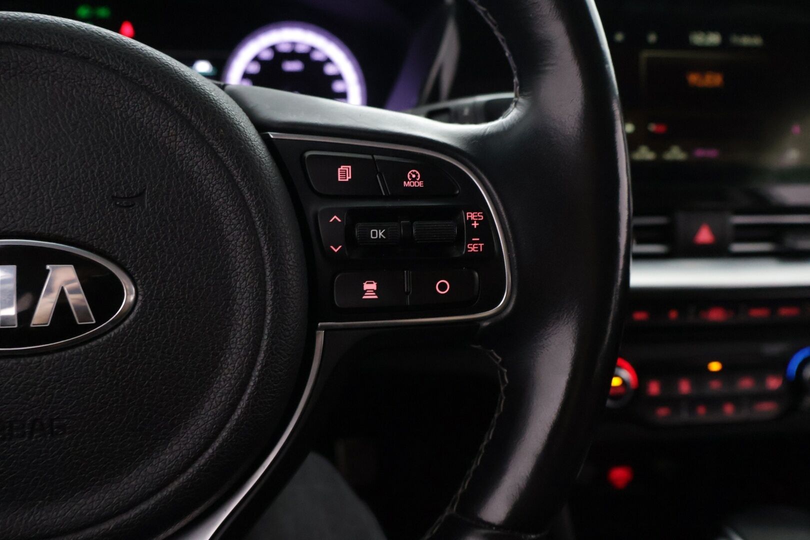 Kia Niro 2021 1,6 GDI Plug-In Hybrid EX DCT - Suomi-auto | ACC | Vetokoukku | P.kamera | Kaistavahti | LED | JBL | Navi | CarPlay | Ratinlämmitin | 2x Renkaat | Upea huoltohistoria!